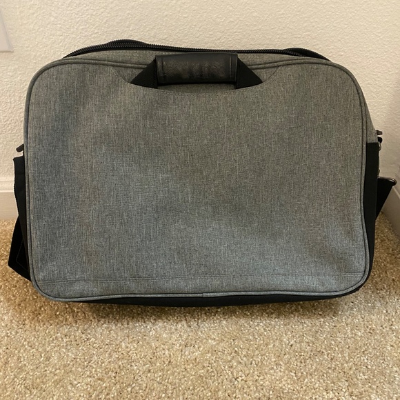 Laptop Shoulder Bag by Travis Matthew - Picture 5 of 9